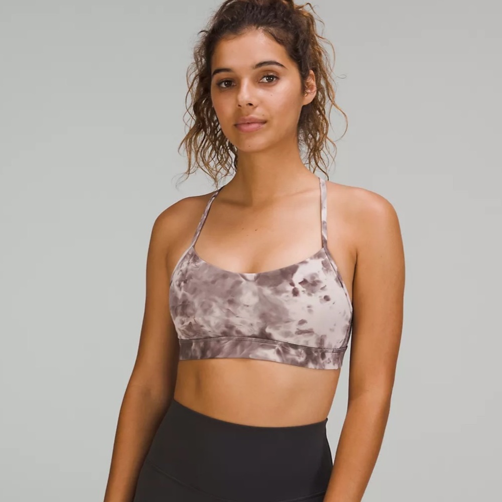 lululemon Flow Y Nulu Bra Size 14